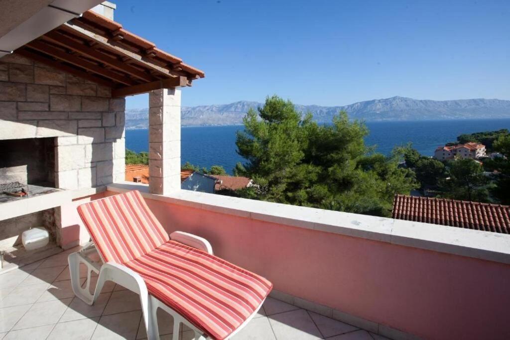 Apartment Damir - 80 M From Postira